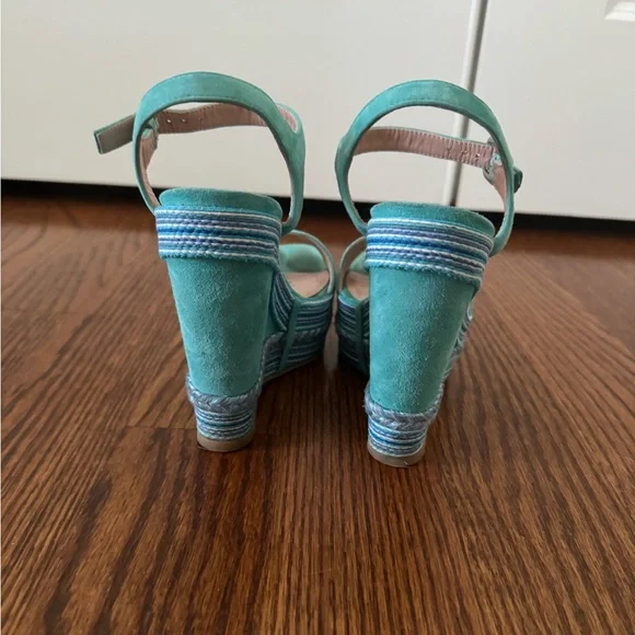 Stuart Weitzman wedge sandals - size 5.5 - Picture 2 of 9